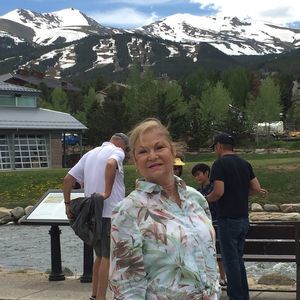 Meet your Posher, Deborah